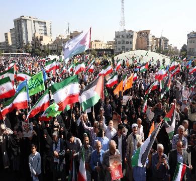 تواصل إنقطاع الإيرانيين عن العالم رغم توقف مؤقت عن الحرب